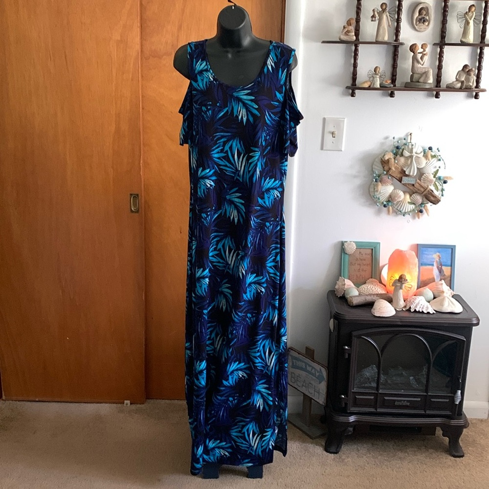 Jaclyn Smith XL cold shoulder maxi dress
